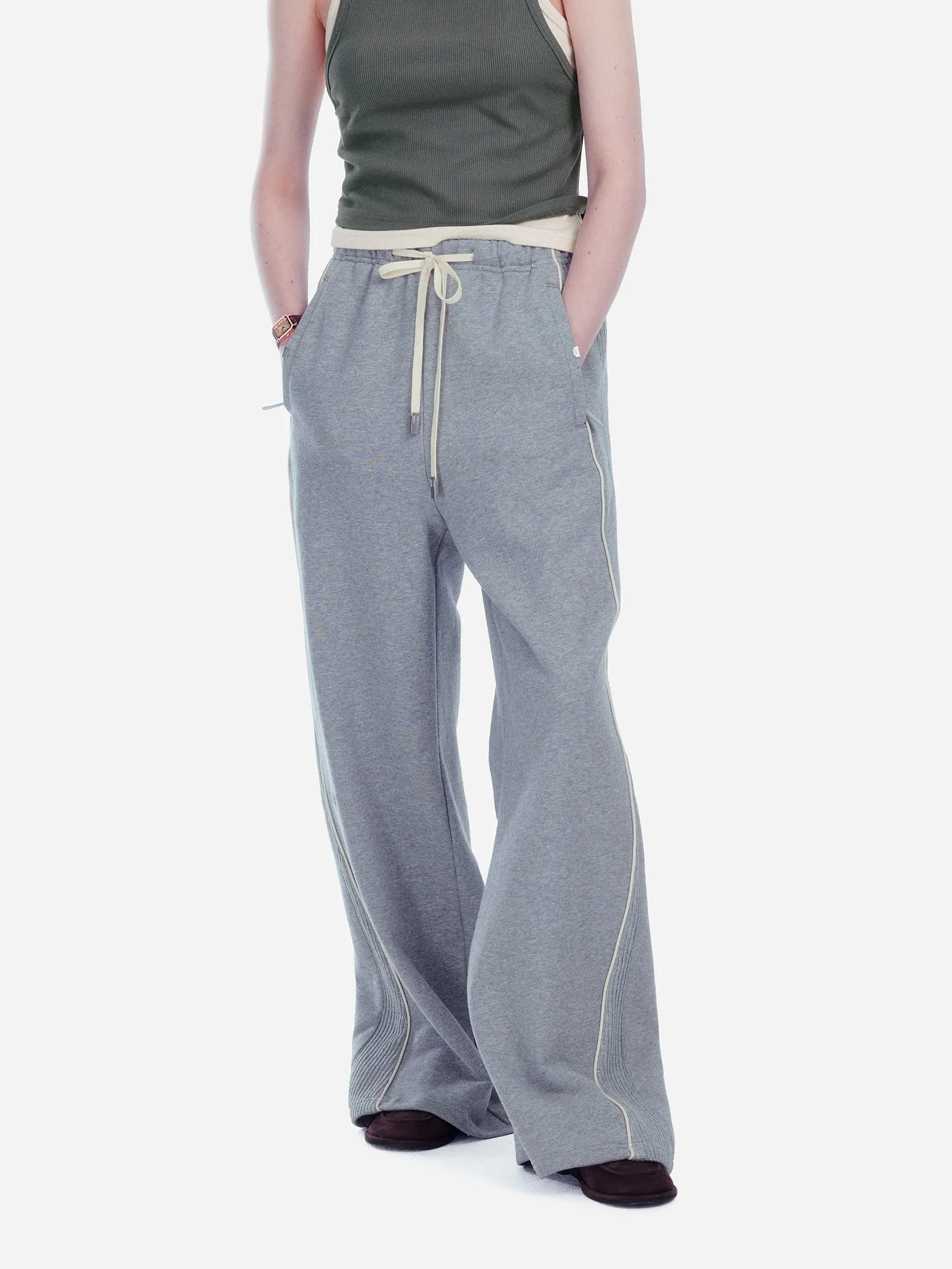 009 - Loosely Paneled Sweatpants