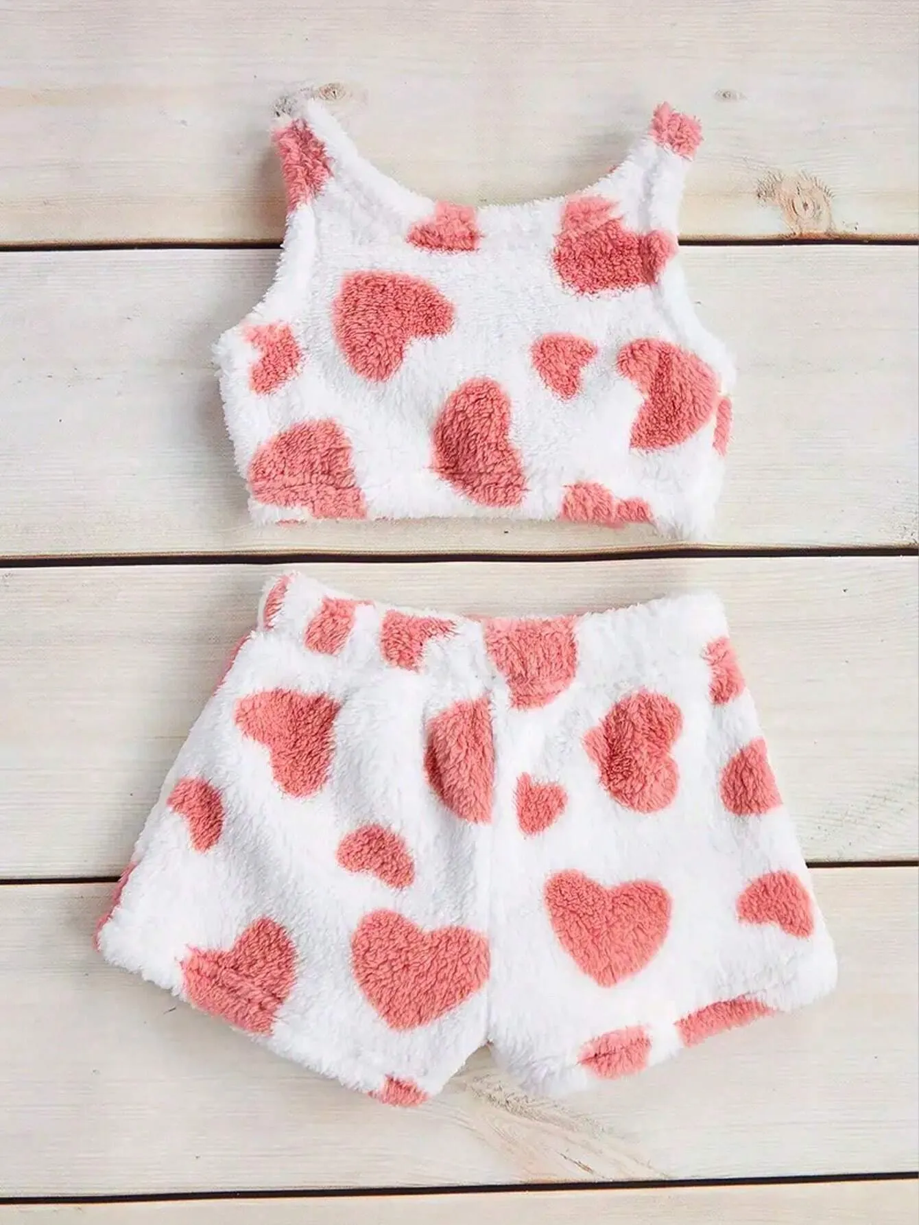 2pcs Girls Sweet Heart Printed Fleece Vest And Shorts Set, Fall & Winter