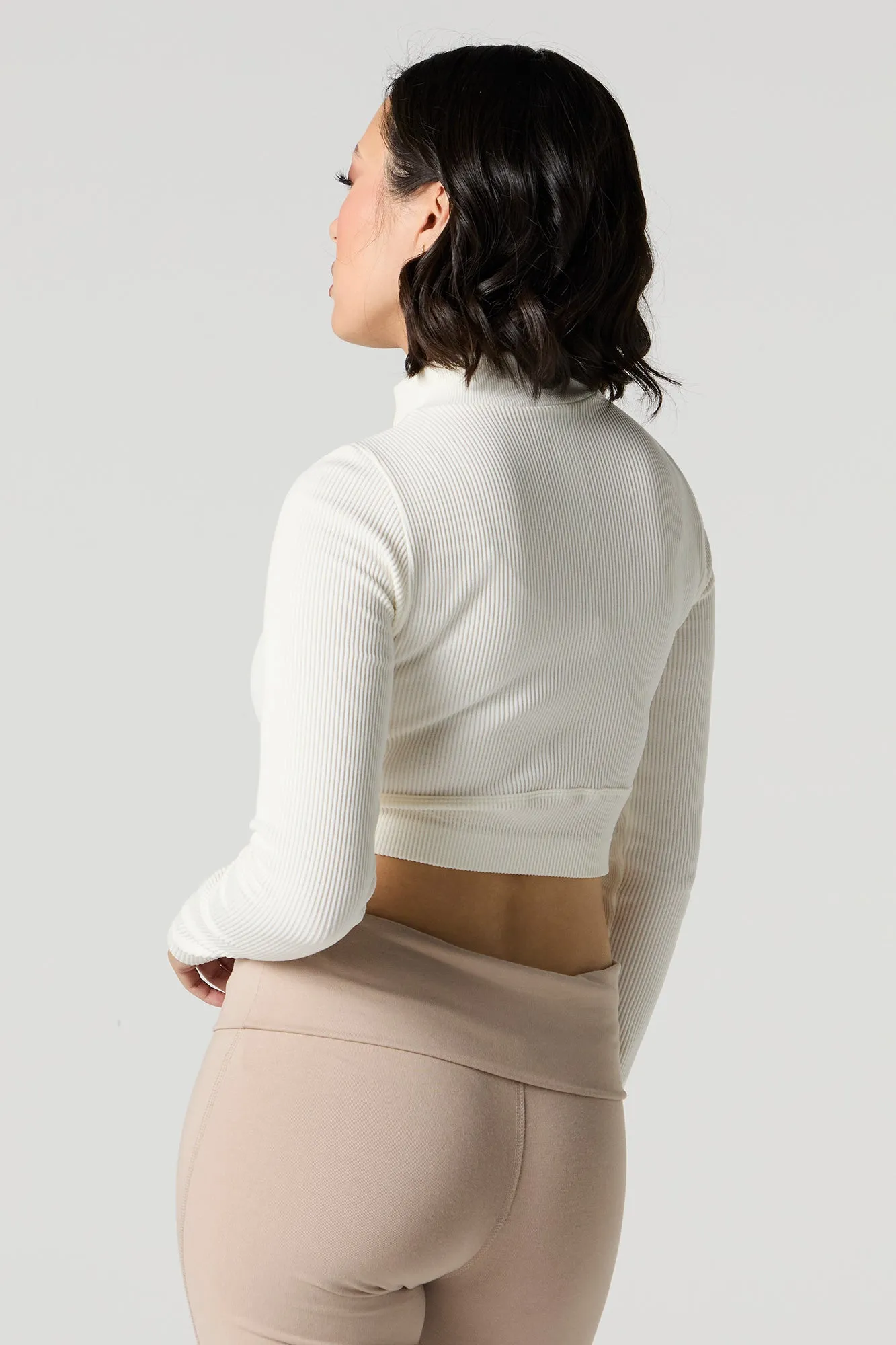 Active Seamless Ribbed Long Sleeve Crop Top