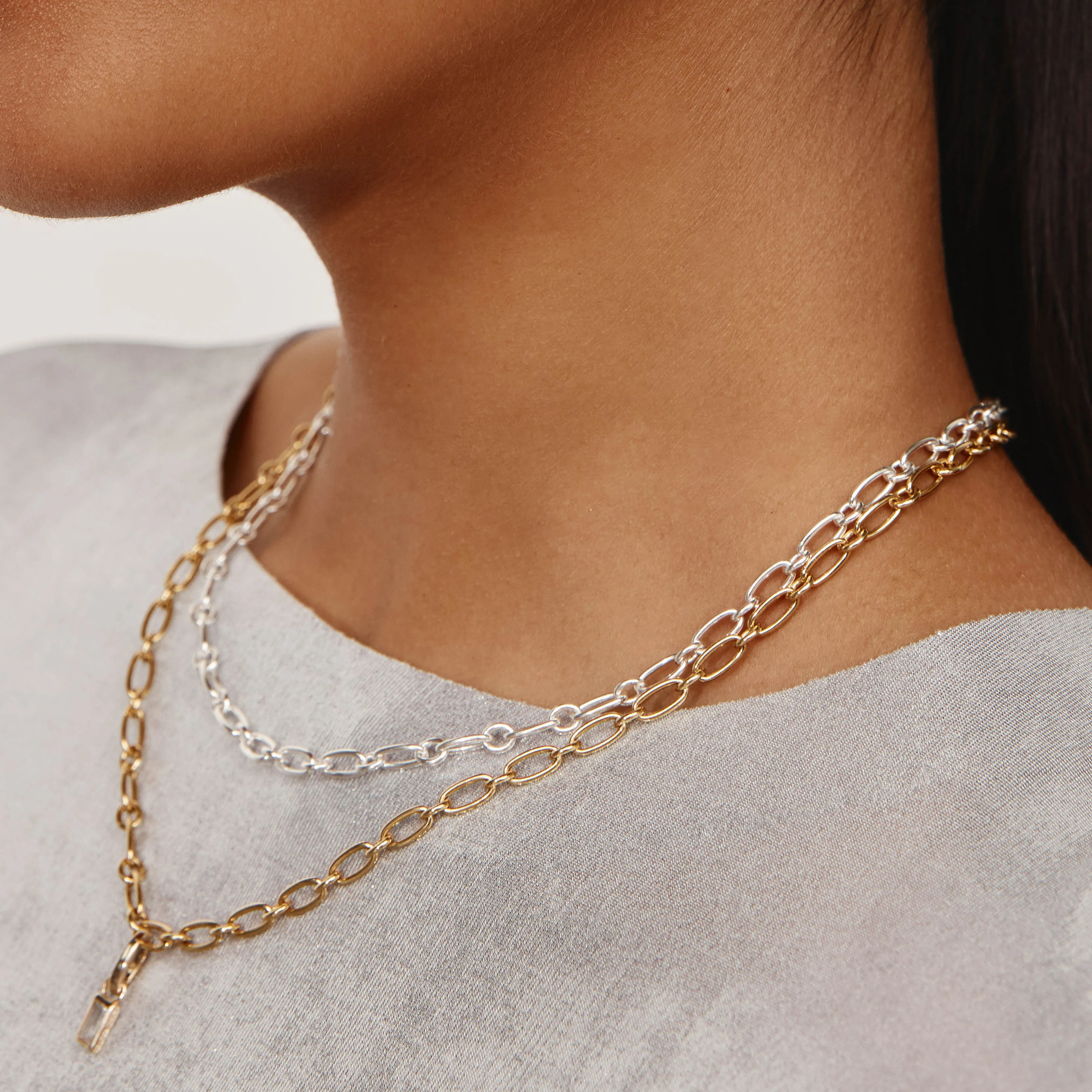 Alternating Paperclip Chain Necklace in Gold