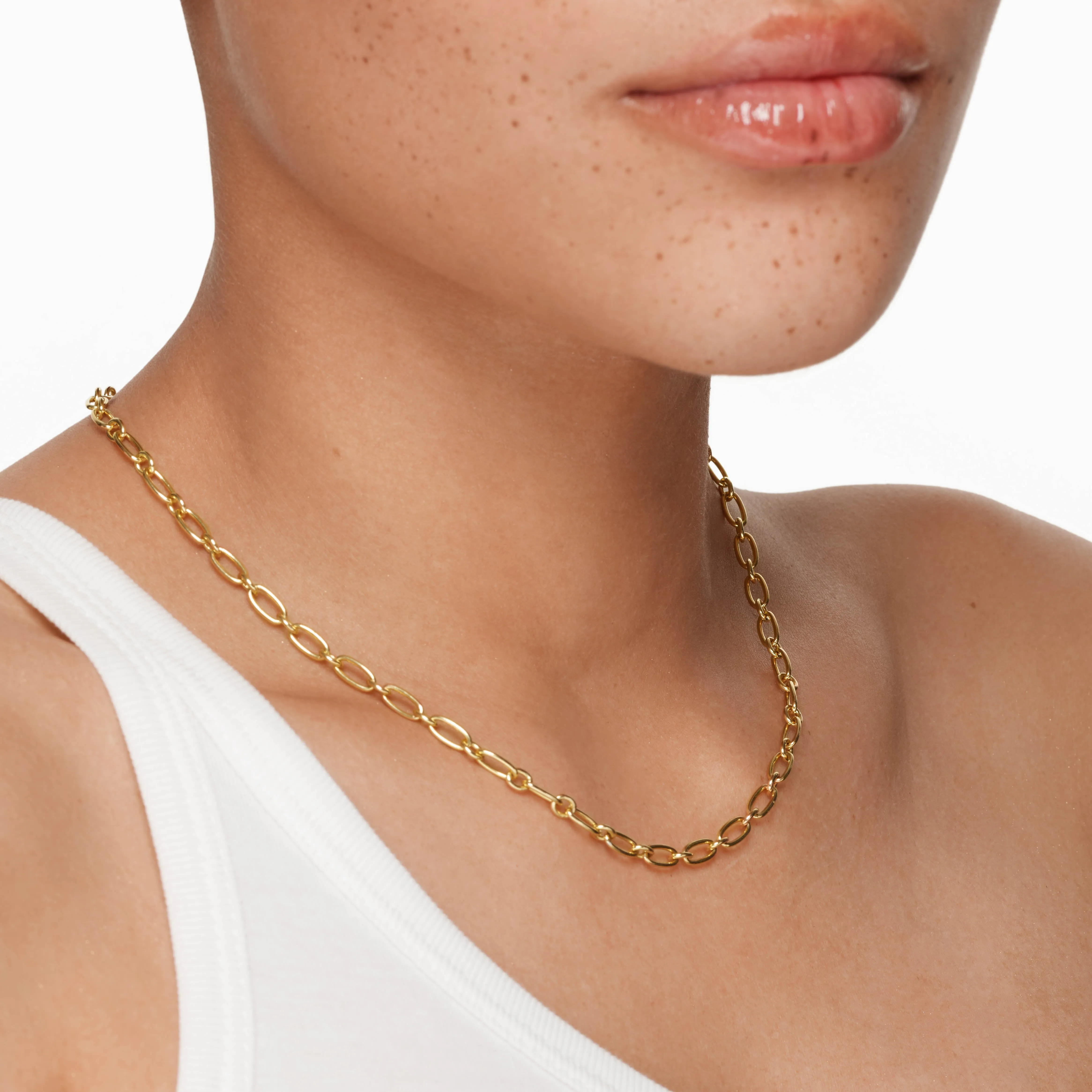 Alternating Paperclip Chain Necklace in Gold