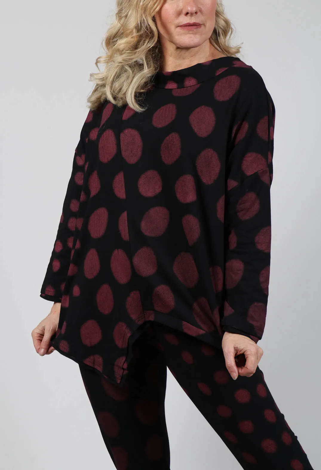 Asymmetrical Top in Red Pois