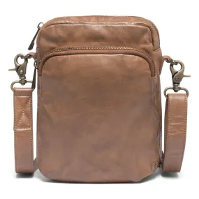 Crossover bag in strong and nice leather quality / 15092 - Chestnut