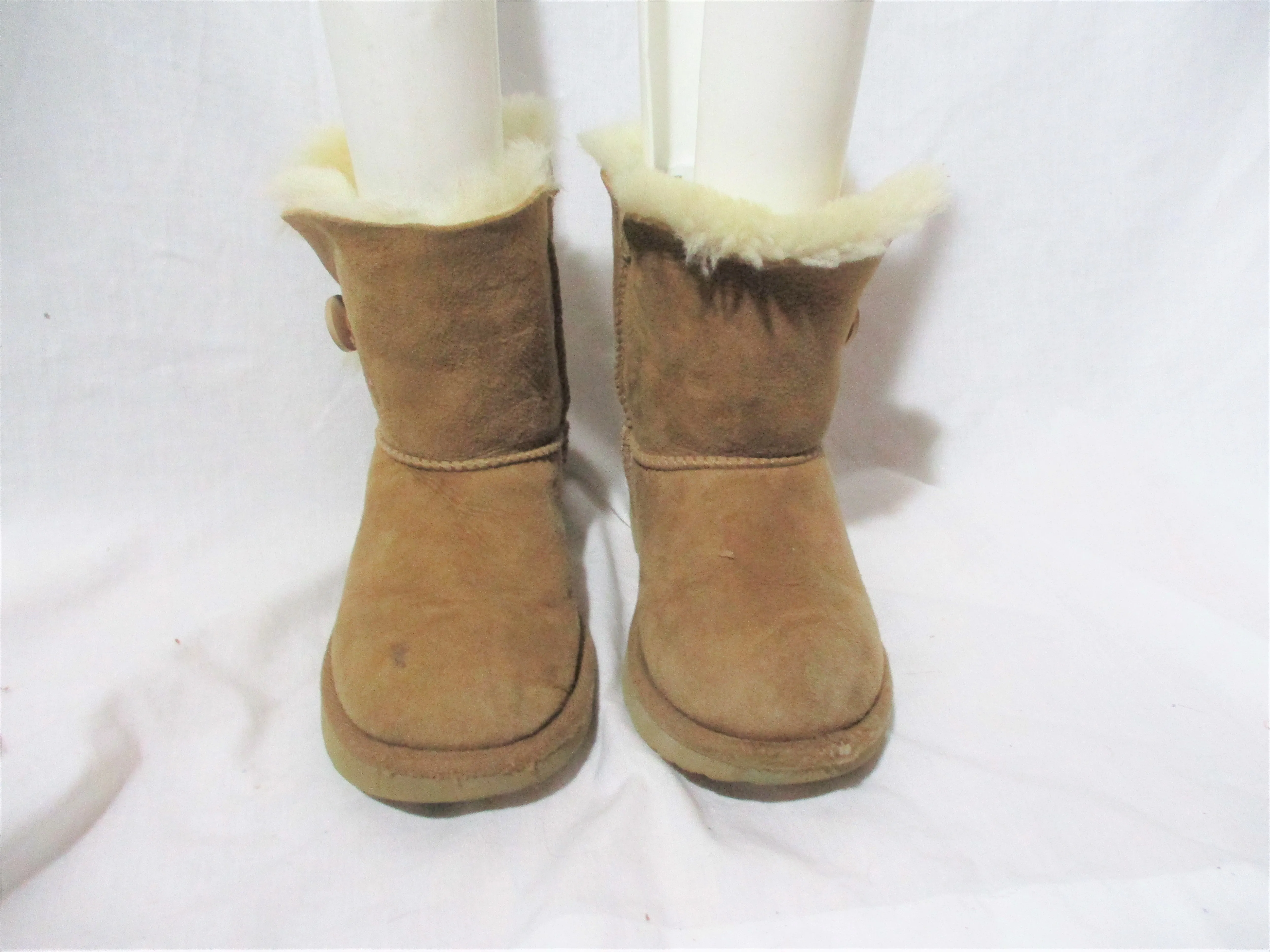 GIRLS UGG AUSTRALIA 1017400K BAILEY BUTTON Suede BOOTS Shoe 1 CHESTNUT BROWN