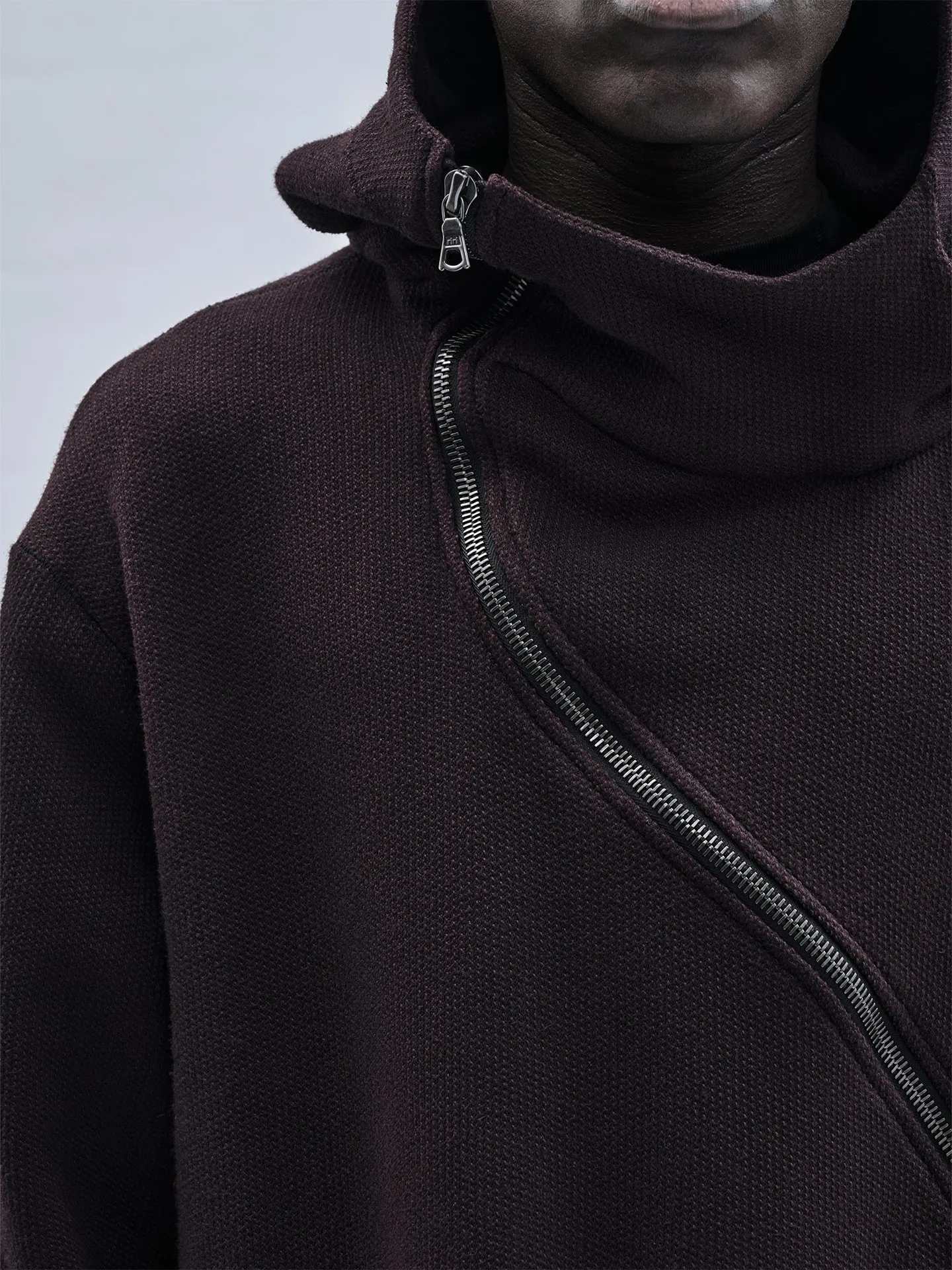 gurutze hoodie cold dyed burgundy