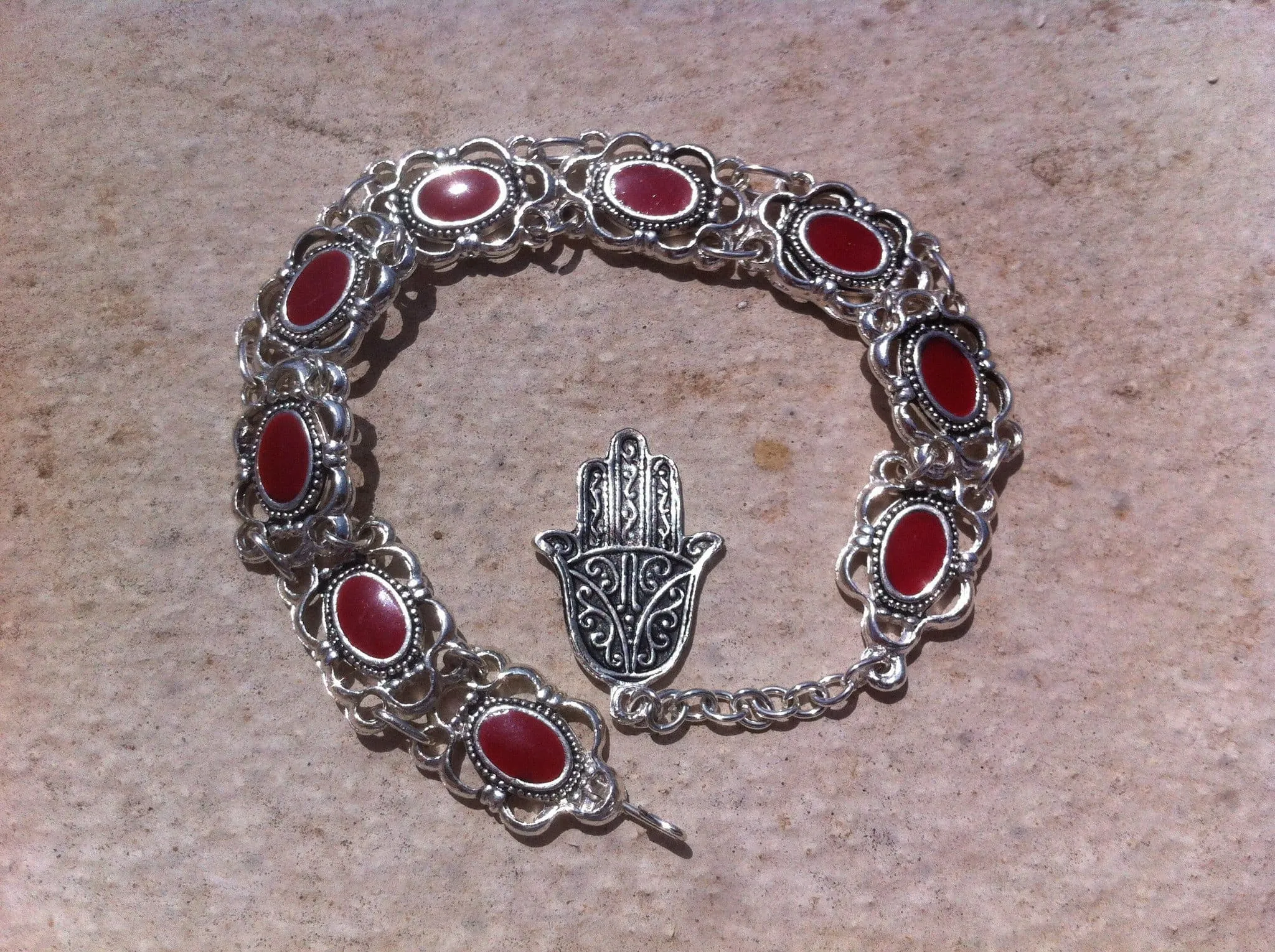 Khmissa Bracelet - Red