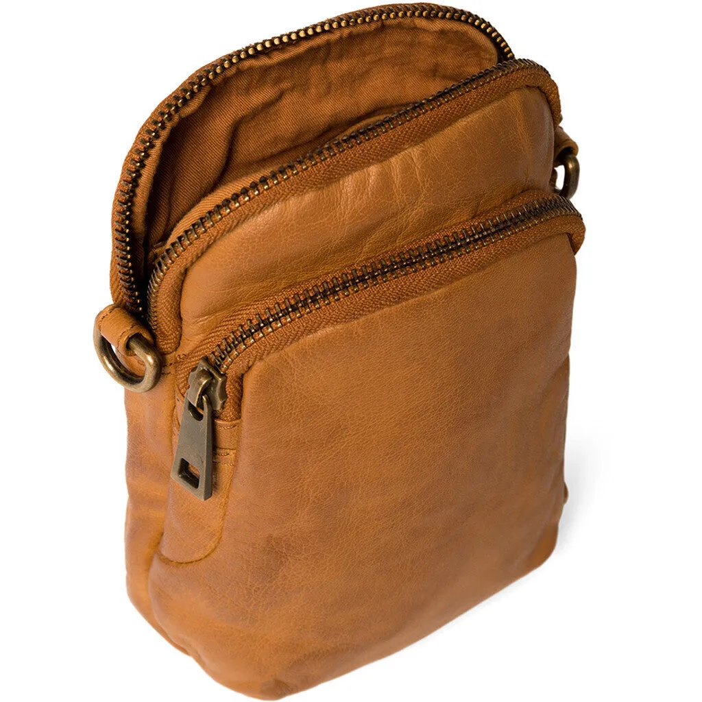 Mobile bag in soft vintage look leather / 14262 - Cognac