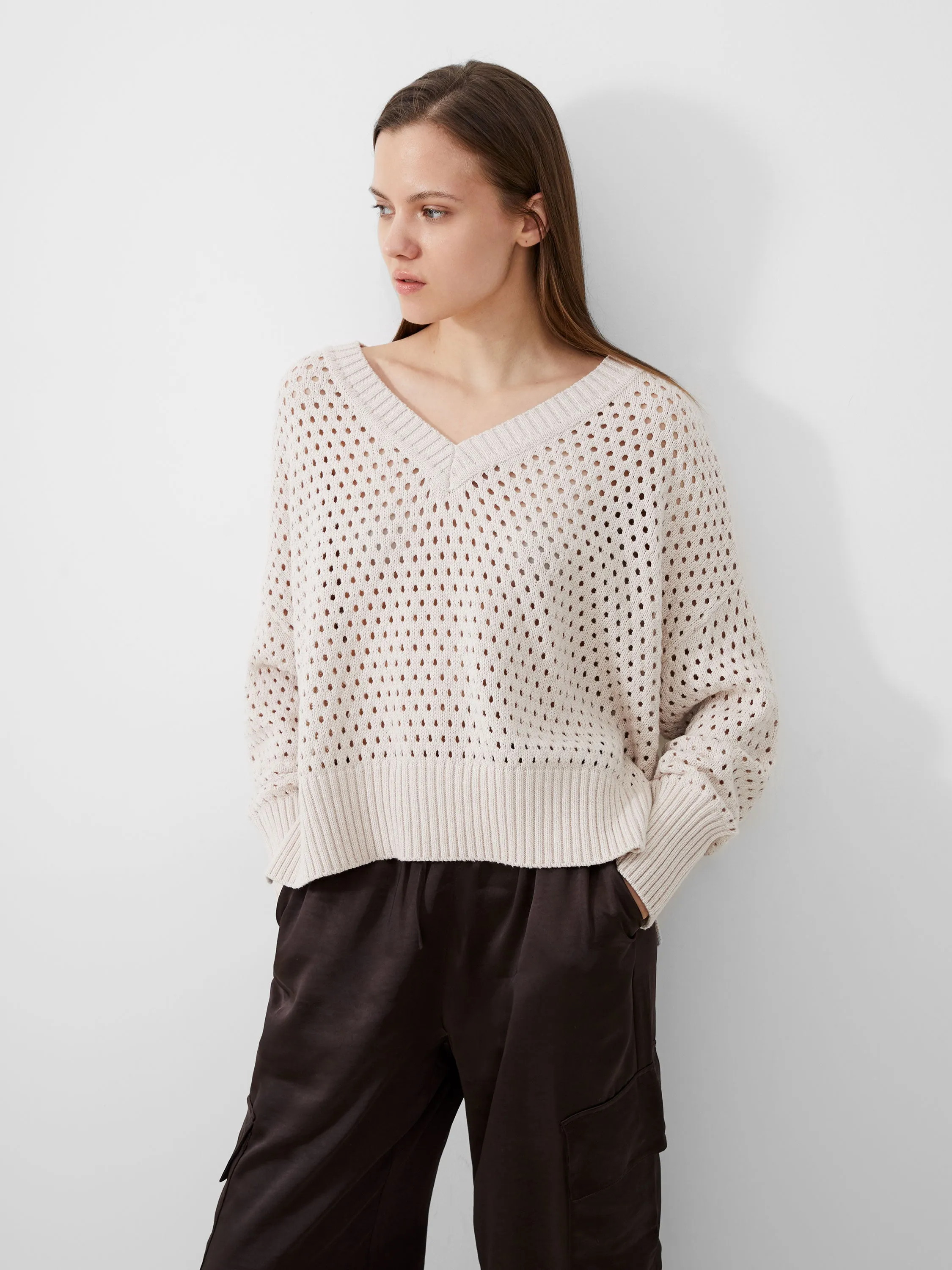 Nini Crochet V Neck Sweater