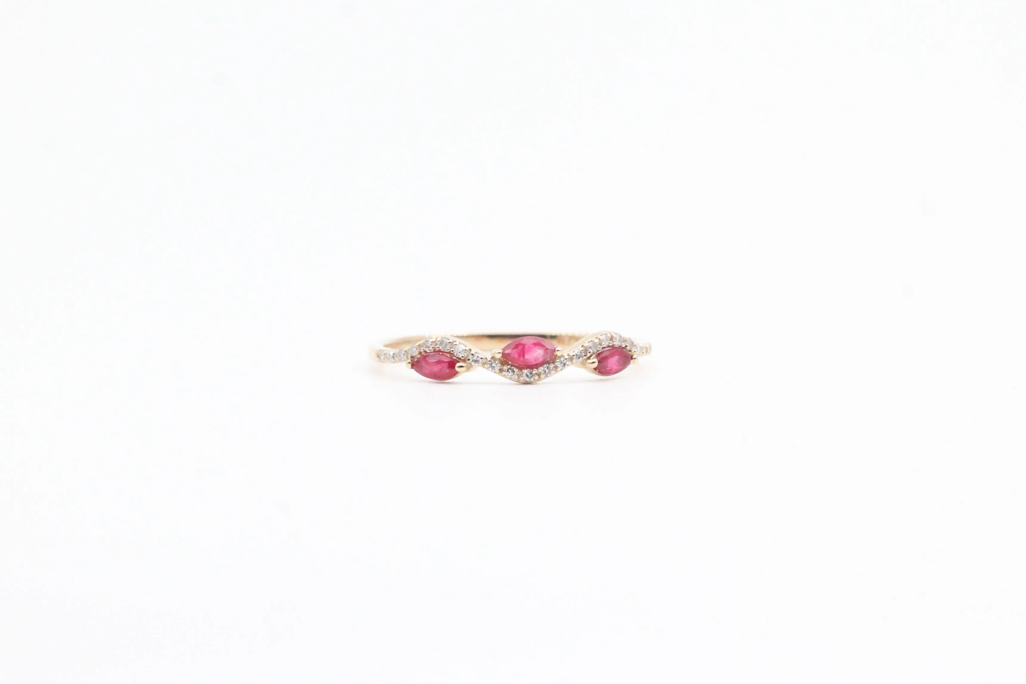 Yellow Gold Wavy Ruby Ring